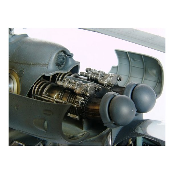 Mil Mi-24V Hind-E Helicopter