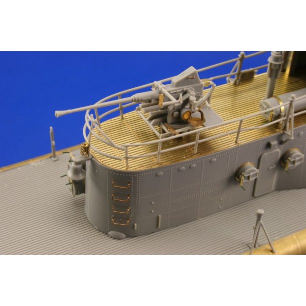 Foto�ts s�t til Revell&acute;s GATO-ub�d