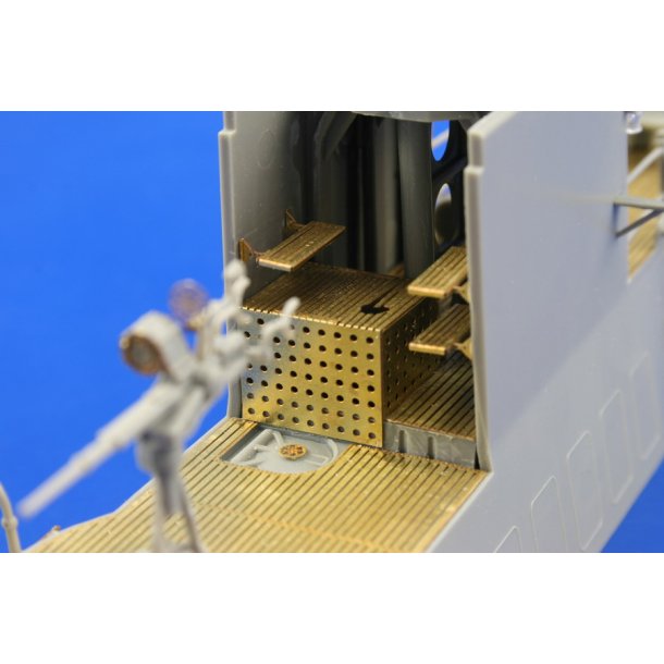 Foto�ts s�t til Revell&acute;s GATO-ub�d