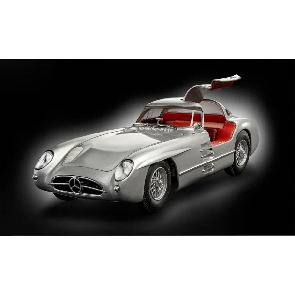 Gavest: Mercedes-Benz 300 SLR (70-rs jubilum)