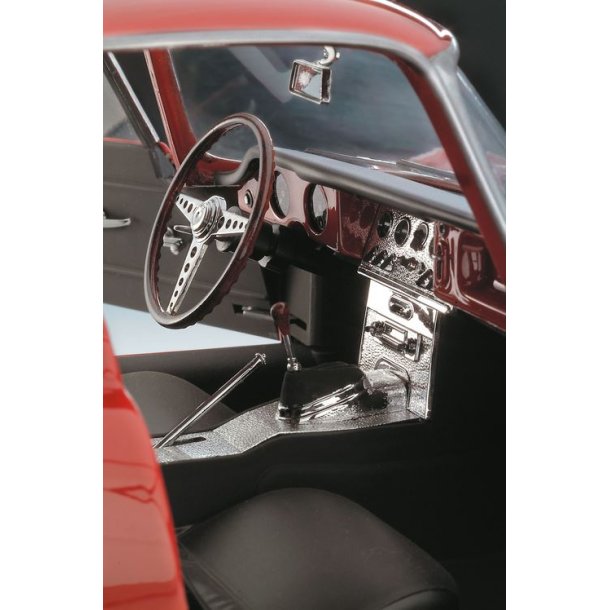 Jaguar E-type, skala 1/8