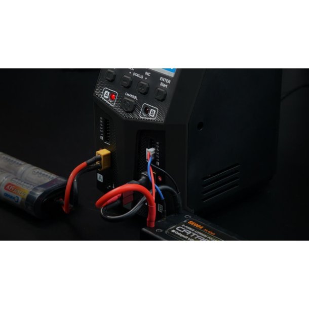 SkyRC T200 DUAL LiPo/LiIon/LiFe/LiHV/NiMH/Pb 12A 2x100W 100-240 V