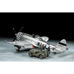 Republic P-47D Thunderbolt&reg; &amp; 1/4-ton 4x4 Light Vehicle
