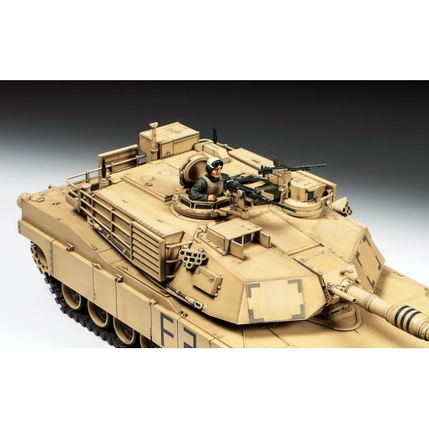 U.S. Main Battle Tank M1A2 Abrams