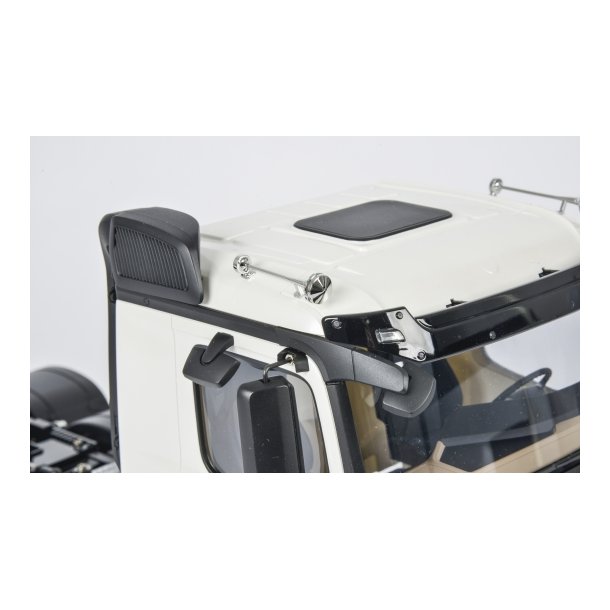 Mercedes-Benz Arocs 3363 6 x 4 Classic Space