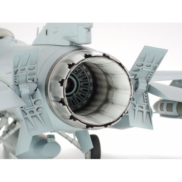 Fighting Falcon F16CJ Block 50