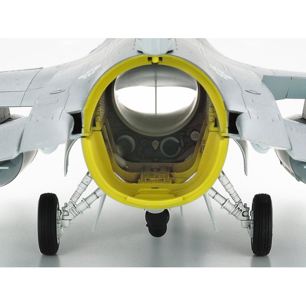 Fighting Falcon F16CJ Block 50