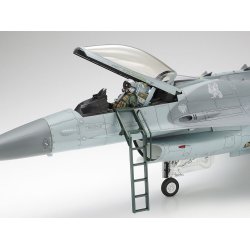 Fighting Falcon F16CJ Block 50