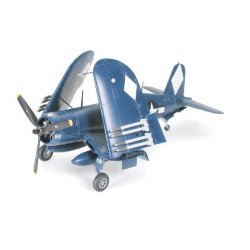Vought F4U-1D Corsair w/ &acute;Moto-Tug&acute;