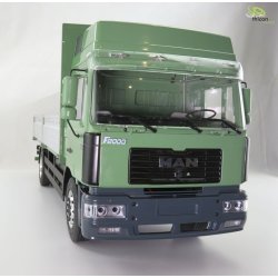 MAN F2000 2-akslet lastbil med fladt lad