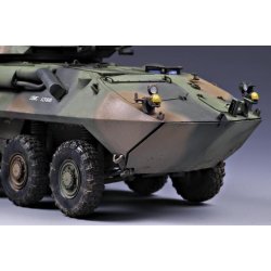 LAV-25 &acute;PIRANHA&acute;