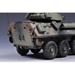 LAV-25 &acute;PIRANHA&acute;