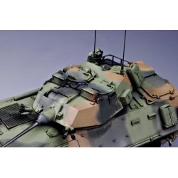 LAV-25 &acute;PIRANHA&acute;