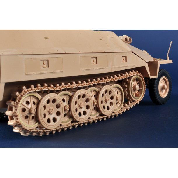 Sd.Kfz 251/22D, skala 1/16