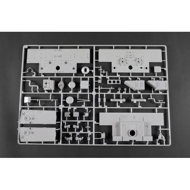 Pz.Kpfw.VI Ausf.E Sd.Kfz.181 Tiger I (Late Production), skala 1/16