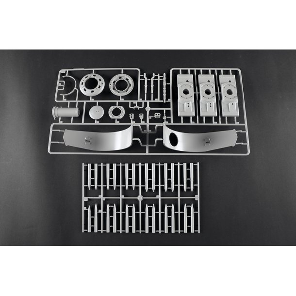 Pz.Kpfw.VI Ausf.E Sd.Kfz.181 Tiger I (Late Production), skala 1/16