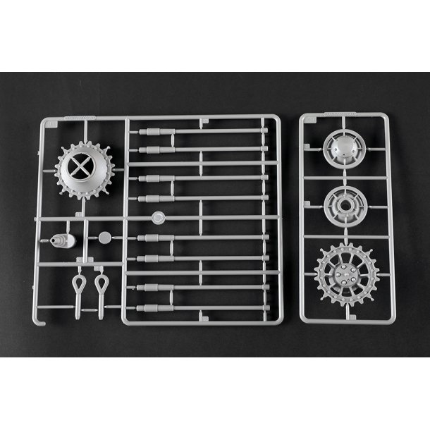 Pz.Kpfw.VI Ausf.E Sd.Kfz.181 Tiger I (Late Production), skala 1/16