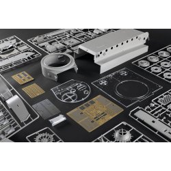 Pz.Kpfw.VI Ausf.E Sd.Kfz.181 Tiger I (Late Production), skala 1/16