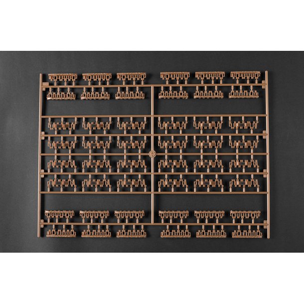 Pz.Kpfw.VI Sd.Kfz.182 Tiger II (Henschel 105mm), skala 1/16