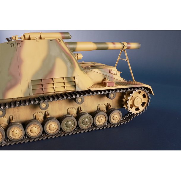 German Sd.Kfz.165 Hummel (Late Production), skala 1/16