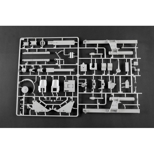 German Sd.Kfz.165 Hummel (Late Production), skala 1/16