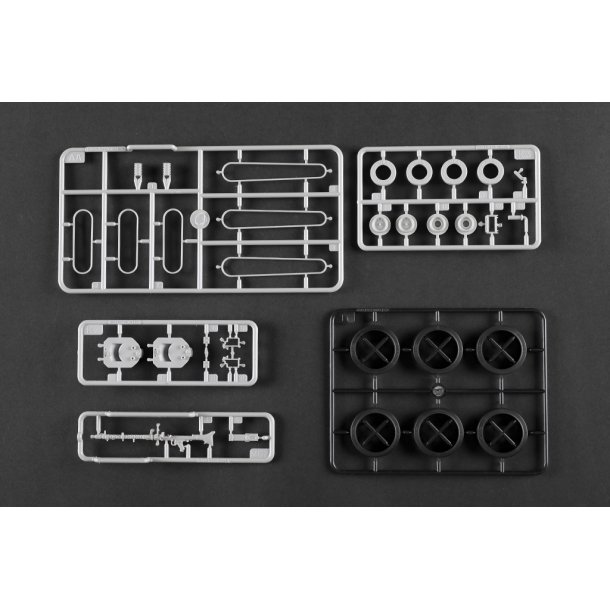 German Sd.Kfz.165 Hummel (Late Production), skala 1/16