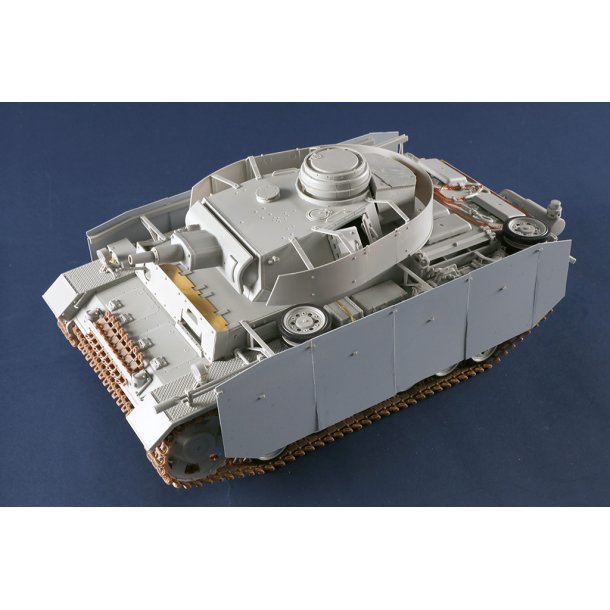 Pz.Kpfw.III Ausf.N, skala 1/16