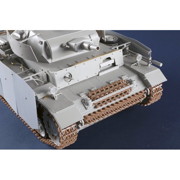 Pz.Kpfw.III Ausf.N, skala 1/16