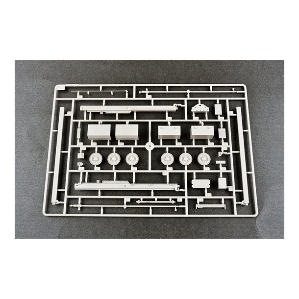 M142 High Mobility Artillery Rocket System (HIMARS)