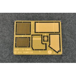 M142 High Mobility Artillery Rocket System (HIMARS)