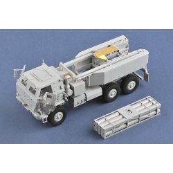 M142 High Mobility Artillery Rocket System (HIMARS)