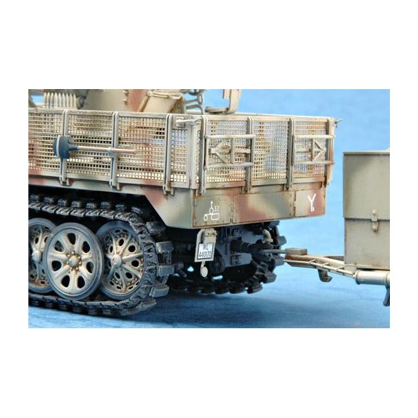 3.7cm Flak 37 auf Selbstfahrlafette (Sd.Kfz.7/2 Early Version)