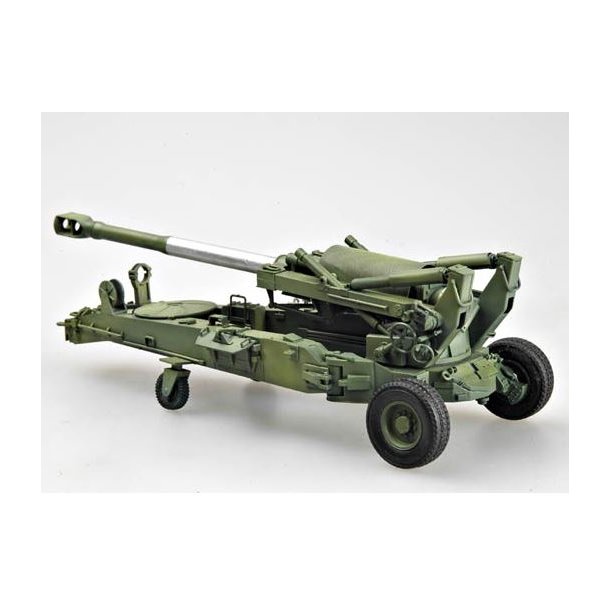 M198 155mm Medium Towed Howitzer (early version)