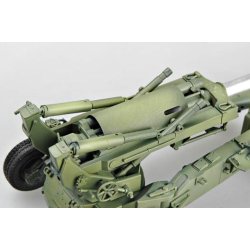 M198 155mm Medium Towed Howitzer (early version)