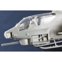 AH-1W Super Cobra (Turned Exhaust), skala 1/35 