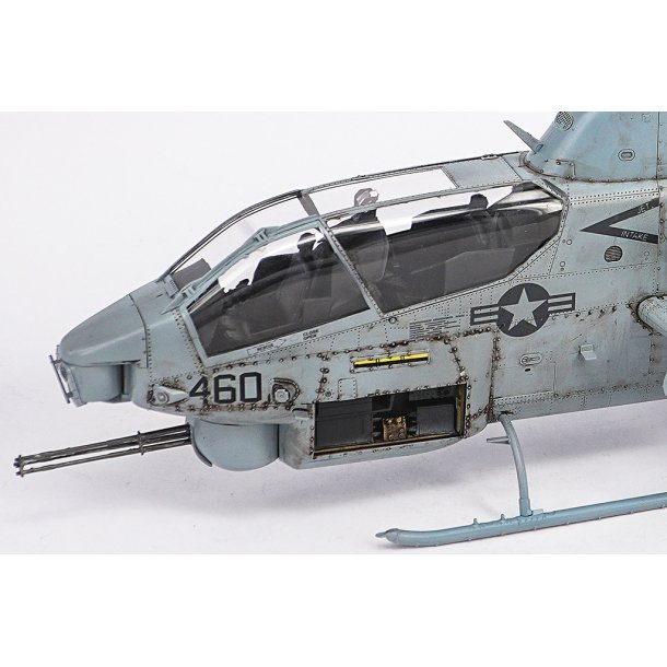 AH-1W Super Cobra (Turned Exhaust), skala 1/35 