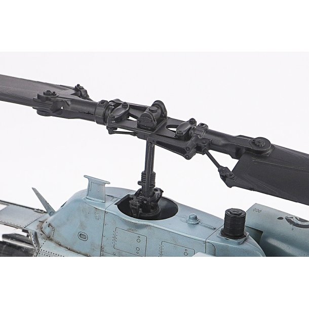 AH-1W Super Cobra (Turned Exhaust), skala 1/35 