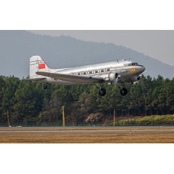DC-3, skala 1/48