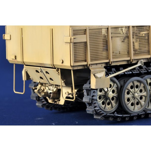 Schwerer Zugkraftwagen 18 t with 8.8cm Flak