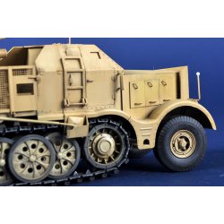 Schwerer Zugkraftwagen 18 t with 8.8cm Flak