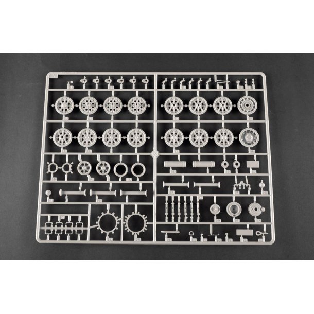 Schwerer Zugkraftwagen 18 t with 8.8cm Flak