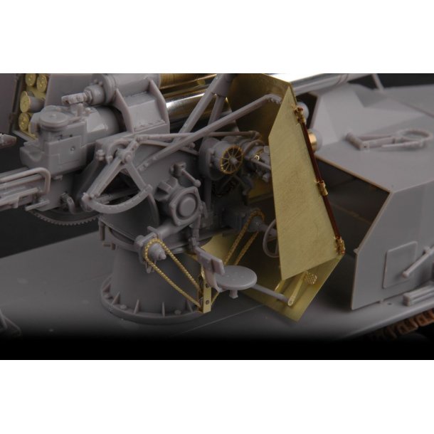 German 8.8cm Flak 18 Selbstfahrlafette