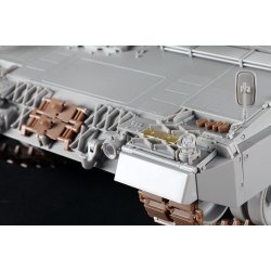 German Leopard 2A6 MBT, skala 1/16