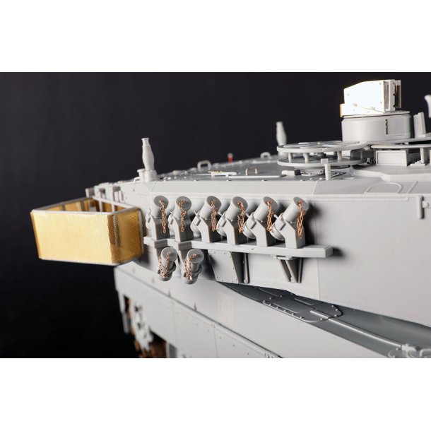 German Leopard 2A6 MBT, skala 1/16