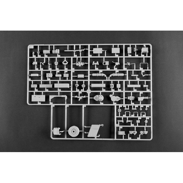 German Leopard 2A6 MBT, skala 1/16