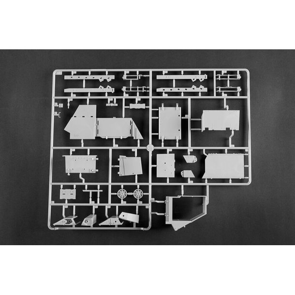 German Leopard 2A6 MBT, skala 1/16